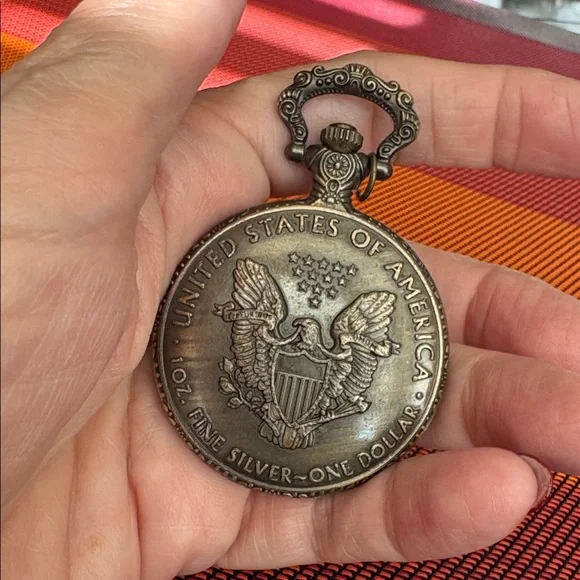 Vintage Style Bronze Pocket Watch - Picture 3 of 3